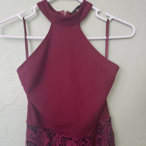 Racer Neck Midi Dress with Crochet Skirt - Picture 3 of 9